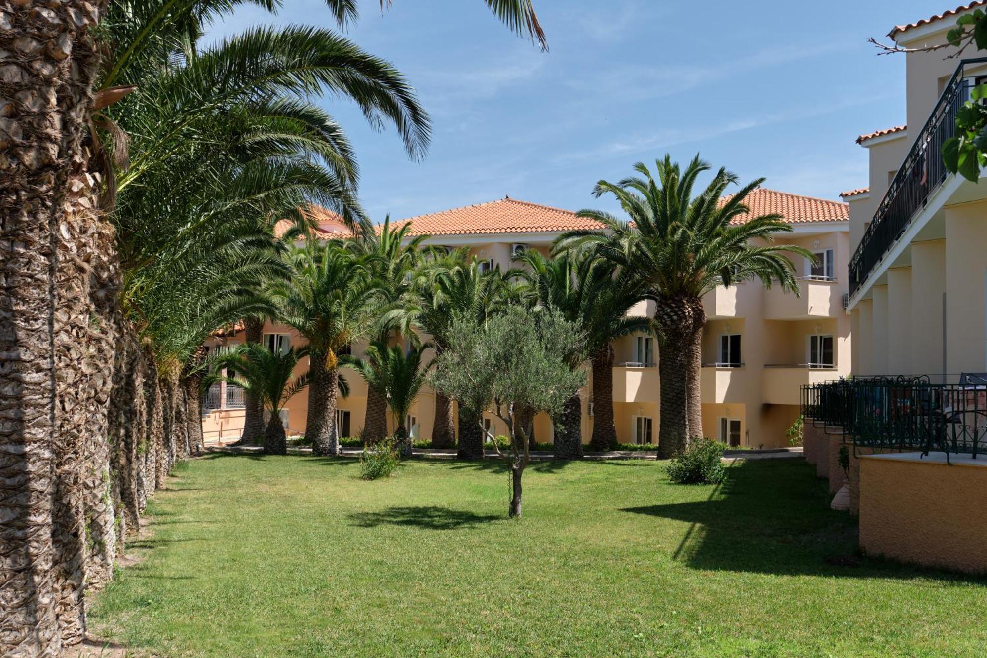 Aphrodite Hotel Mithymna Exterior photo