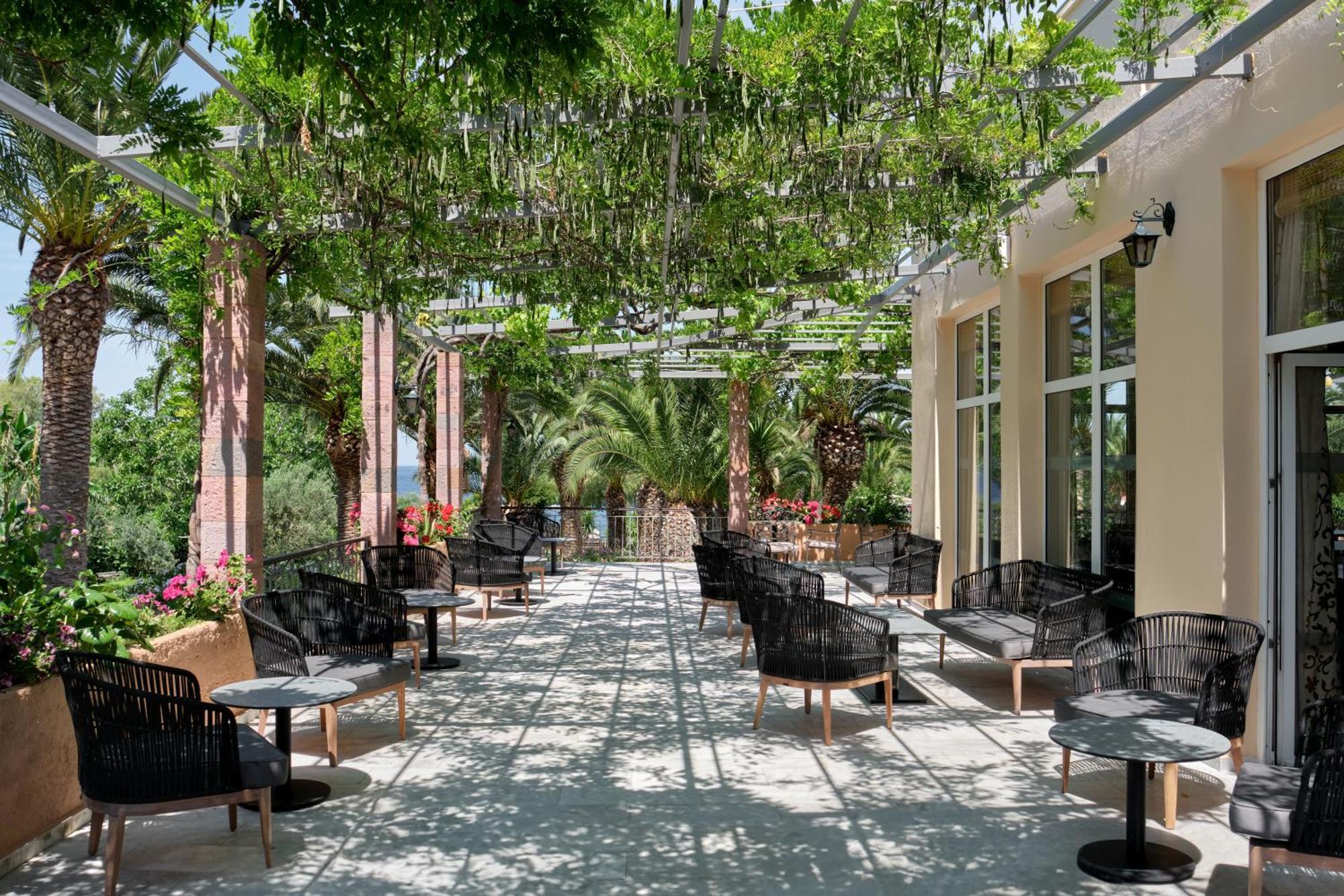 Aphrodite Hotel Mithymna Exterior photo